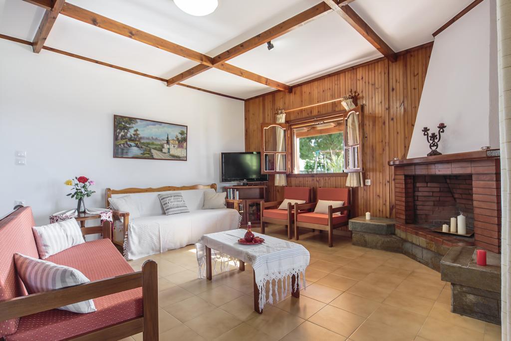 Holiday home Christine House Platanias Vrisai
