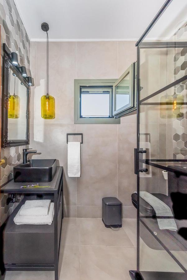 Christine House Platanias